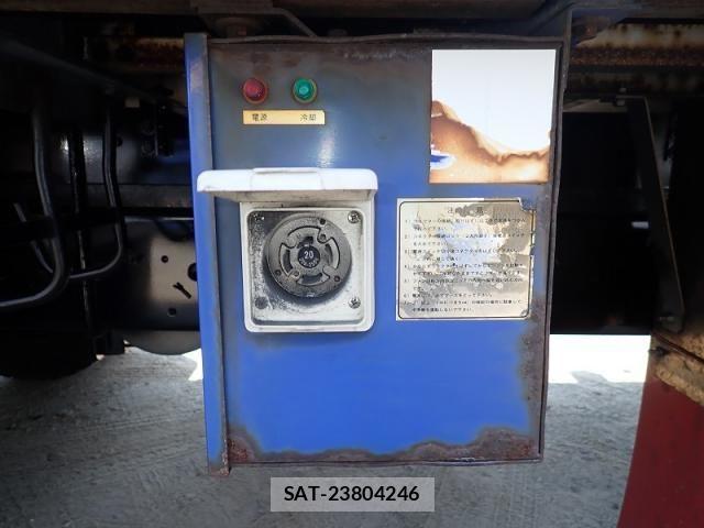 Isuzu FORWARD 2018-07 8073820-26