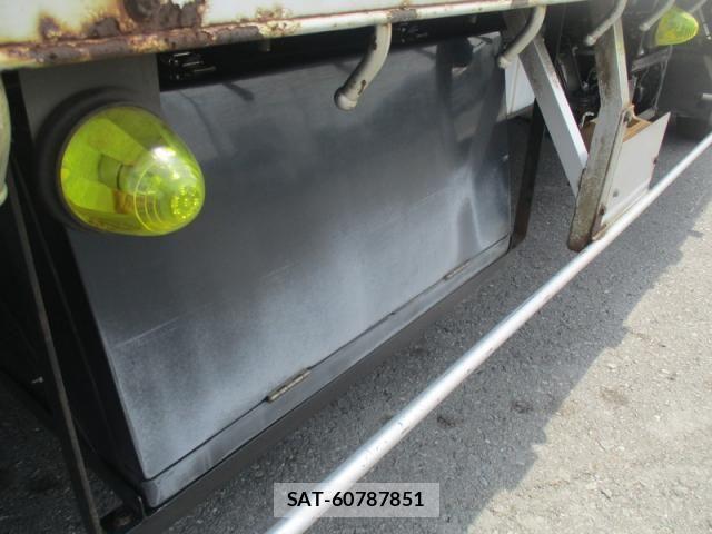 Isuzu FORWARD 2017-02 8073824-15