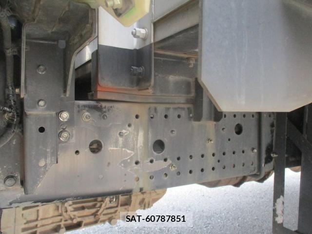 Isuzu FORWARD 2017-02 8073824-7