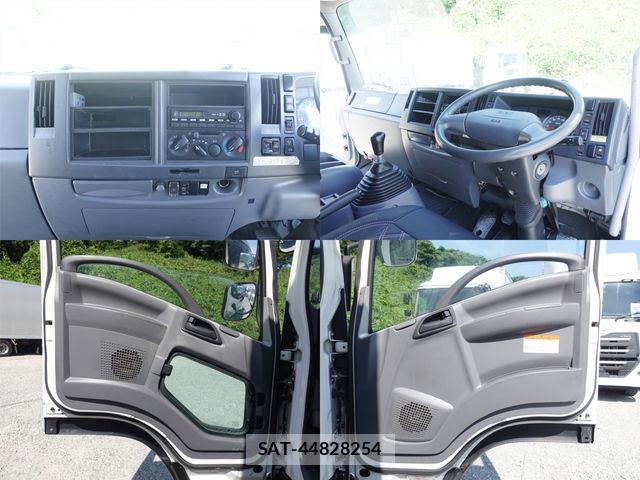 Isuzu FORWARD 2013-03 8099255-18