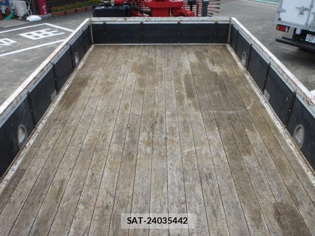 Isuzu FORWARD 2017-08 8099253-23