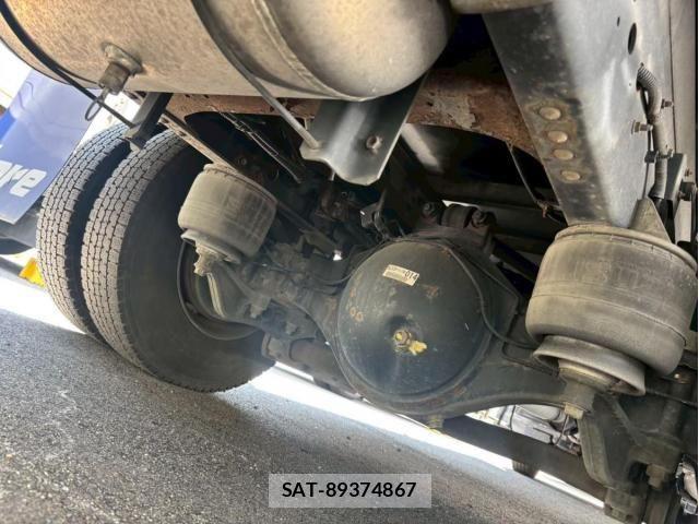 Isuzu FORWARD 2016-04 8099259-13
