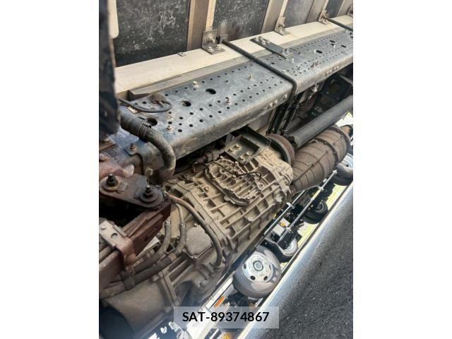 Isuzu FORWARD 2016-04 8099259-19