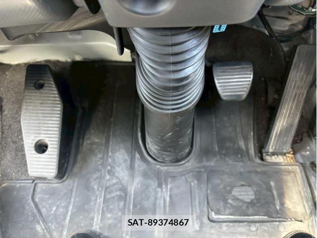 Isuzu FORWARD 2016-04 8099259-25