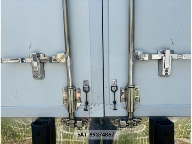Isuzu FORWARD 2016-04 8099259-5