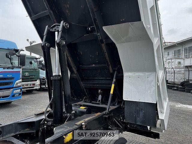 Isuzu FORWARD 2017-06 8099254-9
