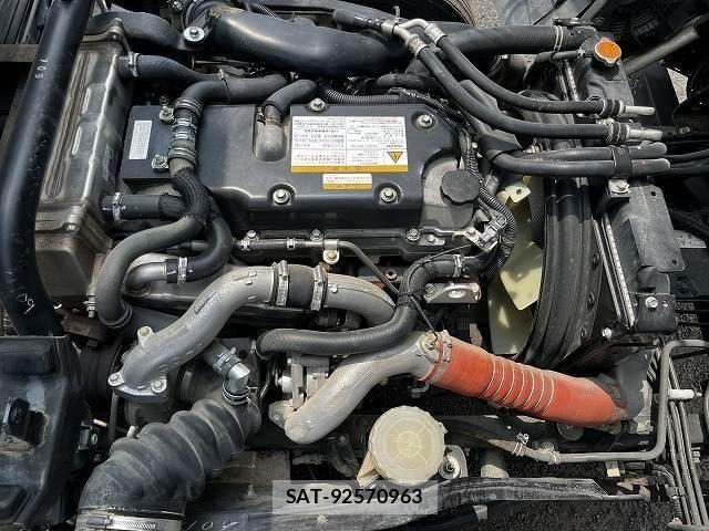 Isuzu FORWARD 2017-06 8099254-17