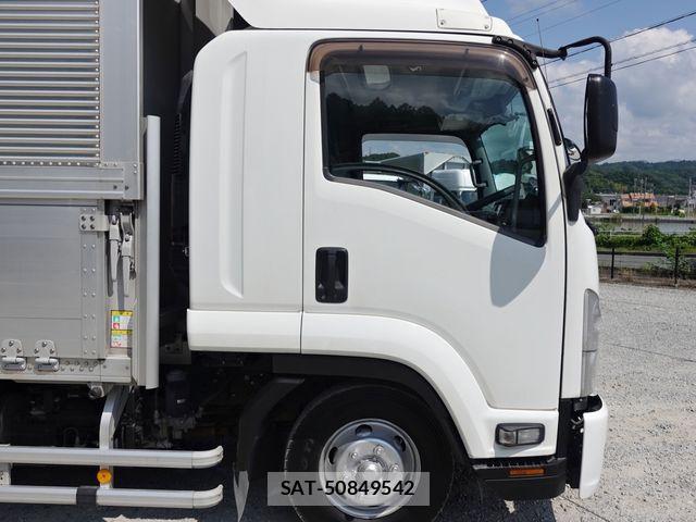 Isuzu FORWARD 2018-10 8130236-2