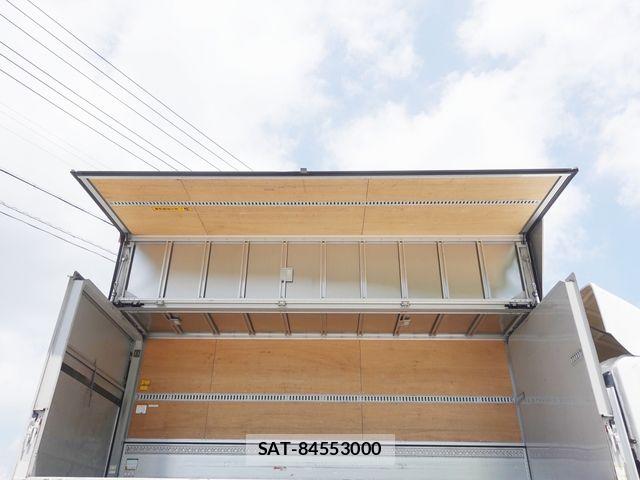 Isuzu FORWARD 2018-04 8130233-9