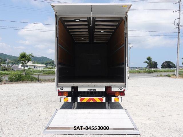 Isuzu FORWARD 2018-04 8130233-11