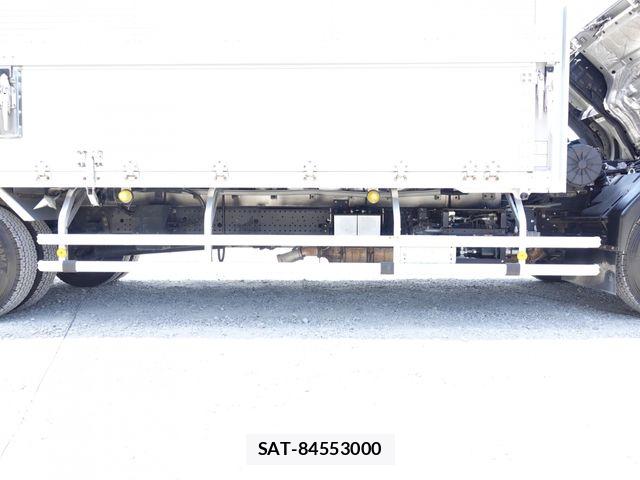 Isuzu FORWARD 2018-04 8130233-16