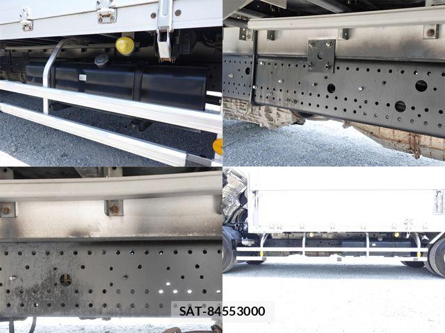 Isuzu FORWARD 2018-04 8130233-18