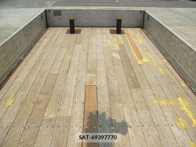 Isuzu FORWARD 2014-06 8145832-26