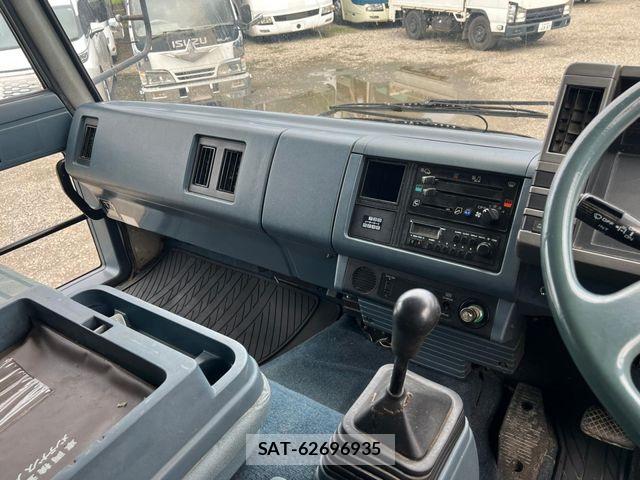 Isuzu FORWARD 1989-04 8158485-7