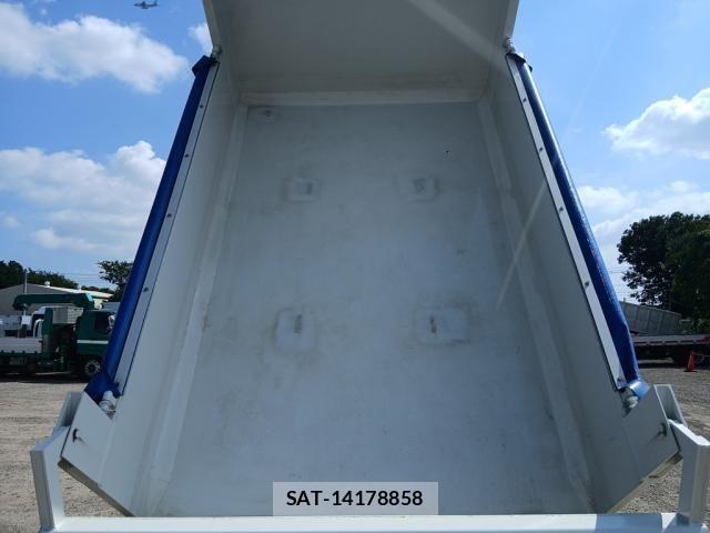 Isuzu FORWARD 2025-04 8158478-8