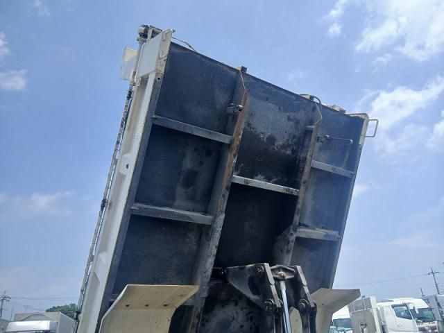 Isuzu FORWARD 2010-12 8186392-24