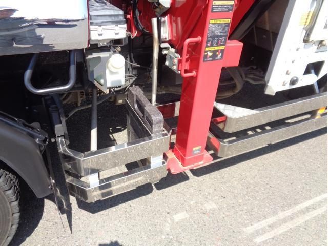 Isuzu FORWARD 2022-09 8186379-11