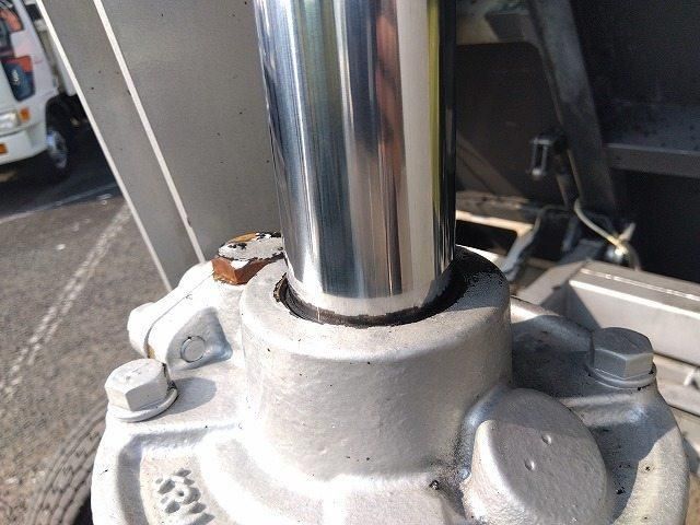 Isuzu FORWARD 2019-11 8186388-10