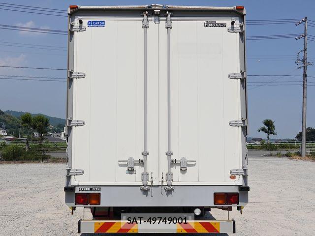 Isuzu FORWARD 2012-05 8207585-5