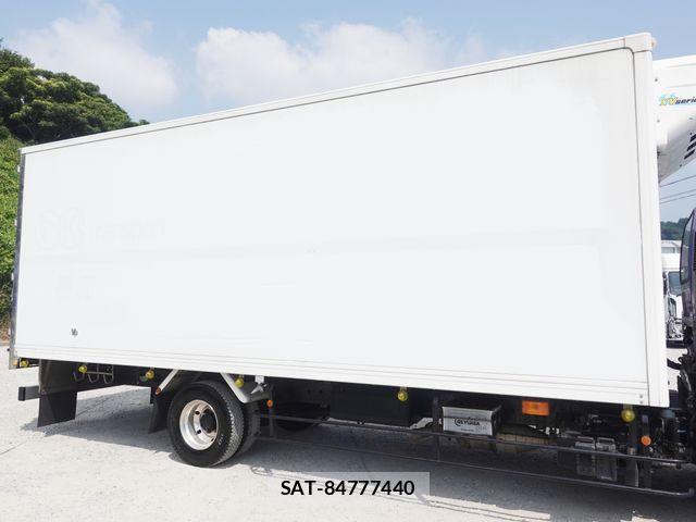 Isuzu FORWARD 2015-03 8207587-3