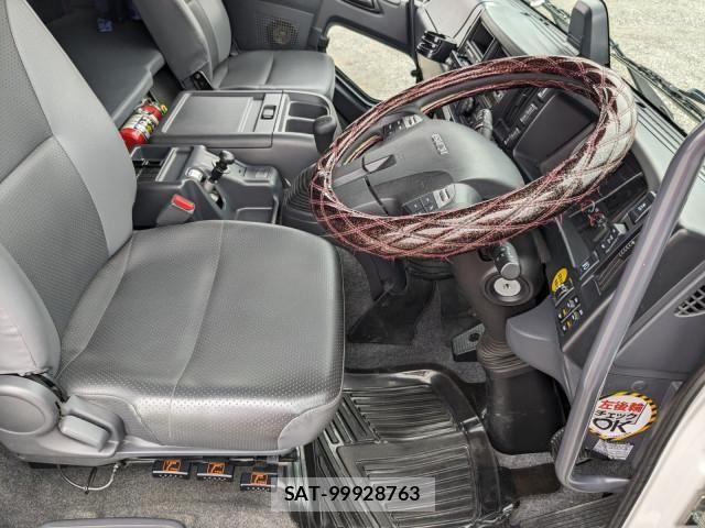 Isuzu FORWARD 2022-06 8230090-23