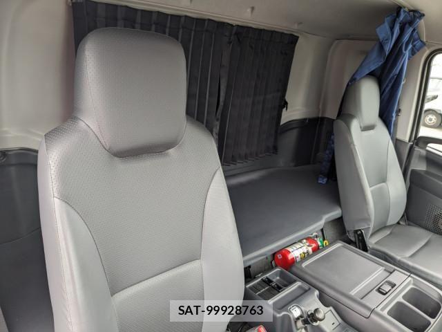 Isuzu FORWARD 2022-06 8230090-25