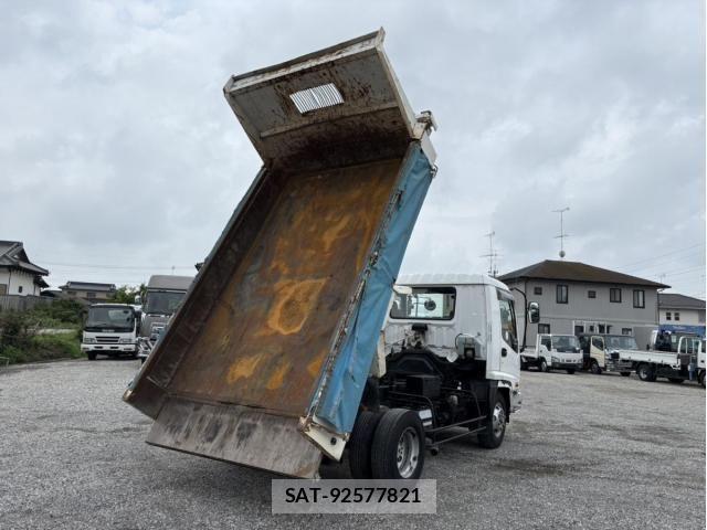 Isuzu FORWARD 2003-07 8230121-22