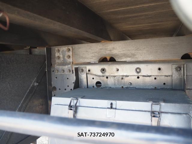 Isuzu FORWARD 2015-07 8230114-23