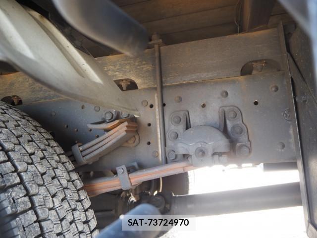 Isuzu FORWARD 2015-07 8230114-24