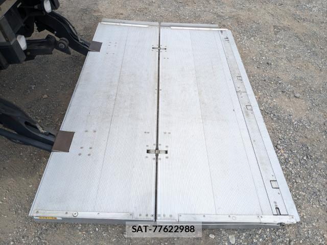 Isuzu FORWARD 2018-03 8230102-15