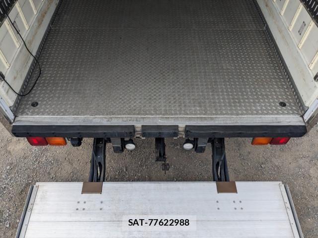Isuzu FORWARD 2018-03 8230102-16