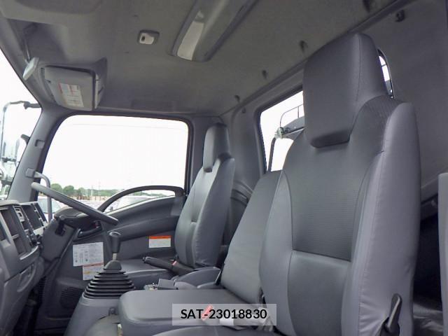 Isuzu FORWARD 2017-08 8230098-10