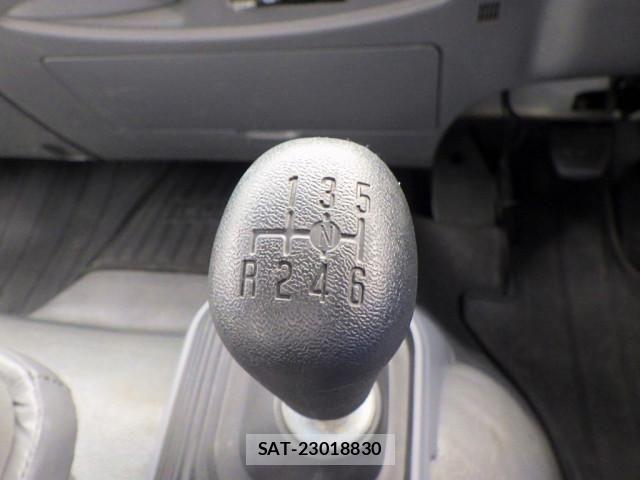 Isuzu FORWARD 2017-08 8230098-13
