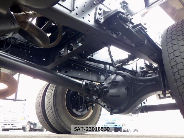 Isuzu FORWARD 2017-08 8230098-21