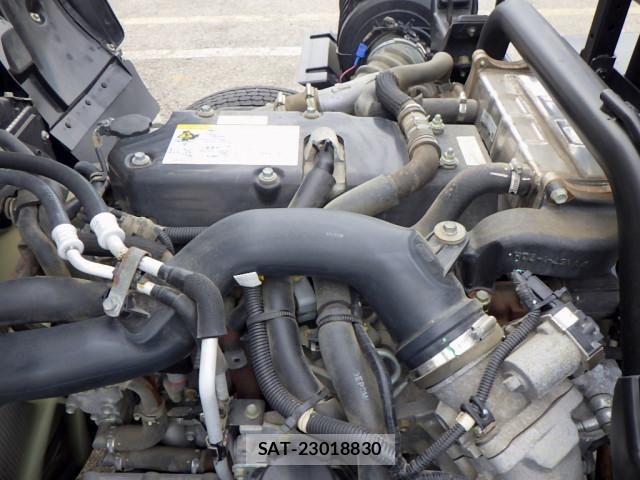 Isuzu FORWARD 2017-08 8230098-27