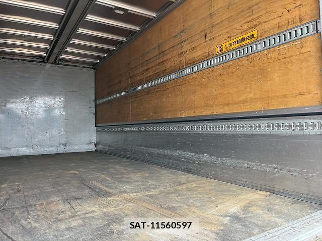 Isuzu FORWARD 2016-07 8230118-16