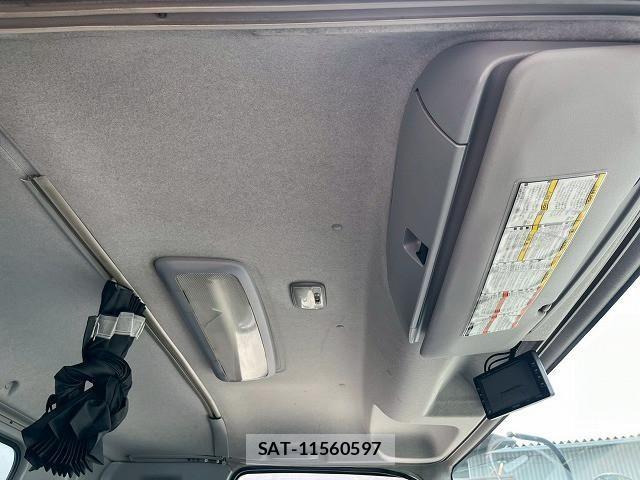 Isuzu FORWARD 2016-07 8230118-24