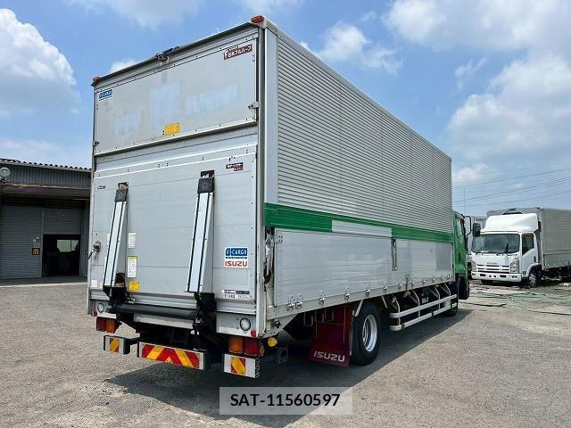 Isuzu FORWARD 2016-07 8230118-5