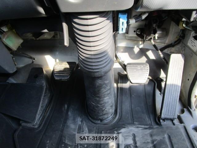 Isuzu FORWARD 2015-11 8230092-16