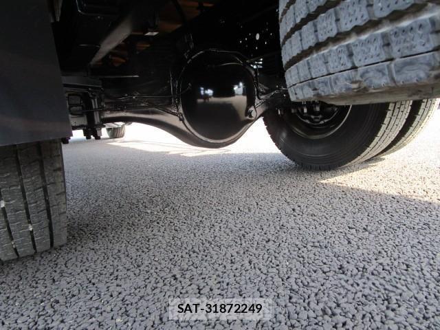 Isuzu FORWARD 2015-11 8230092-5