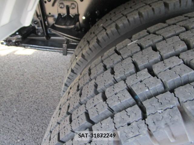 Isuzu FORWARD 2015-11 8230092-6