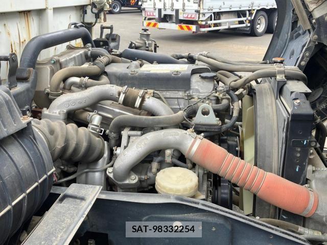 Isuzu FORWARD 2015-09 8230115-17