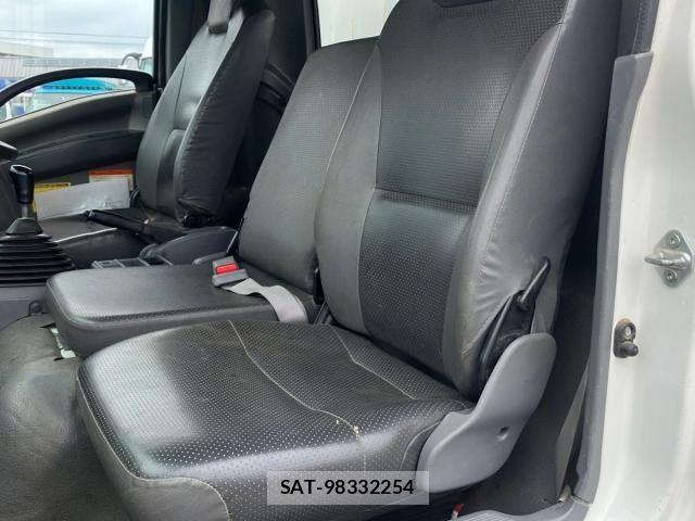 Isuzu FORWARD 2015-09 8230115-19