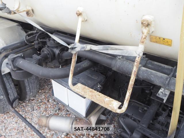 Isuzu FORWARD 2011-12 8230117-11