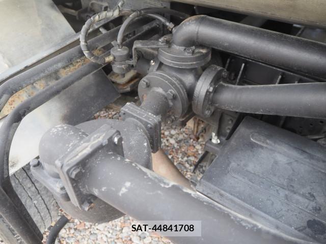 Isuzu FORWARD 2011-12 8230117-12