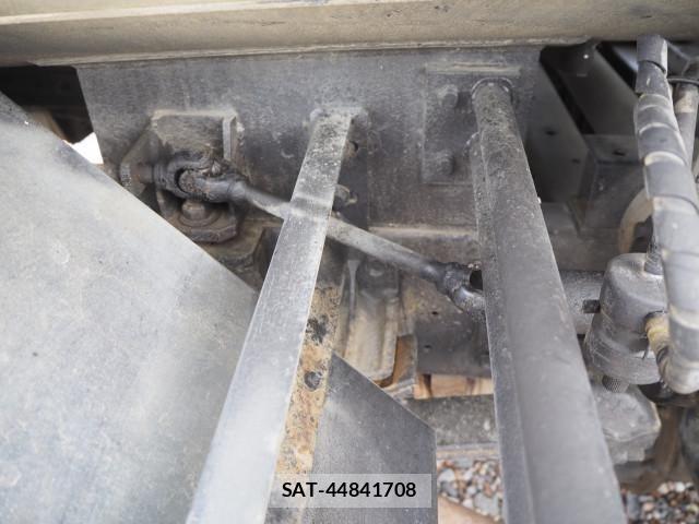 Isuzu FORWARD 2011-12 8230117-15