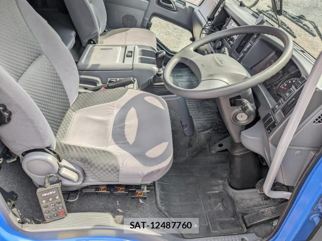 Isuzu FORWARD 2016-05 8230104-24