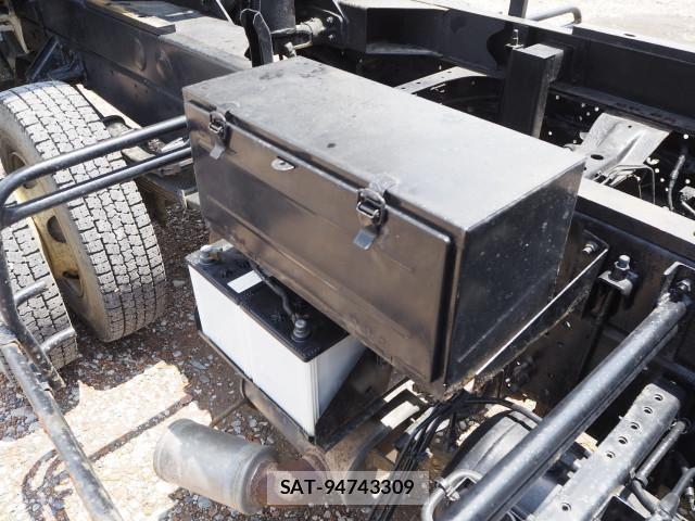 Isuzu FORWARD 2012-06 8230116-11