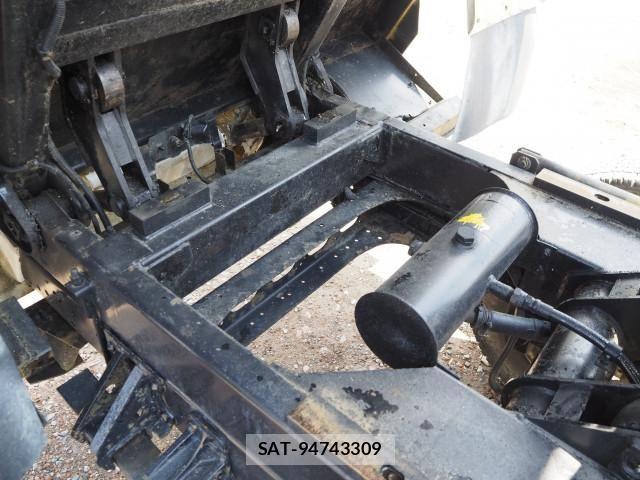 Isuzu FORWARD 2012-06 8230116-18