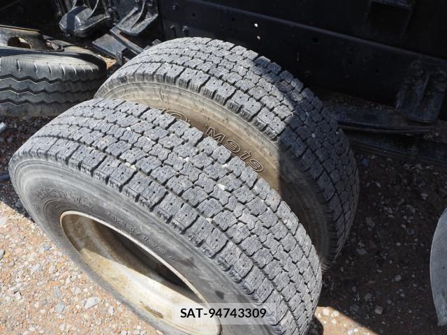 Isuzu FORWARD 2012-06 8230116-27